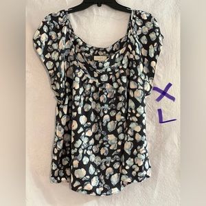 LADIES BLACK TOP WITH BLUE & PINK DESIGNS